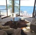 13 Harbourside 3 7 Soldiers Point Road fantastic waterfront unit - Accommodation Nelson Bay
