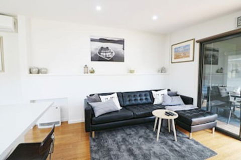 Toallo St - Accommodation Nelson Bay 0