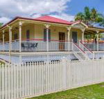 5 Bomburra Court Rainbow Beach Ticks All The Boxes Pool Shed Fenced Yard Pet Friendly - Accommodation Nelson Bay