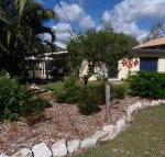 The Red Piranha Rainbow Beach Close to everything air con  pet friendly - Accommodation Nelson Bay