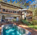Dux Nutz - Accommodation Nelson Bay