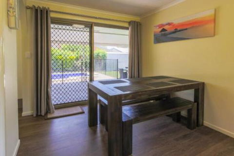 Hibiscus Holiday Home - Accommodation Nelson Bay 2