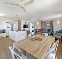 Upstairs  Downstairs 81 Denman Camp Rd - Accommodation Nelson Bay