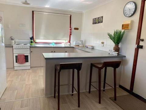 Pine View Holiday Rental - Accommodation Nelson Bay 2