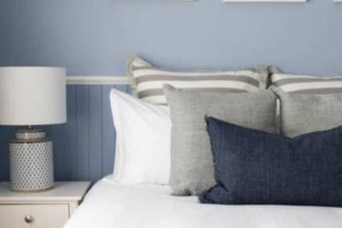 Kinross Cottage Neat & Stylish Sleeps 9 - Accommodation Nelson Bay 6