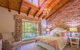 Luxurious Home On 5 Acres Close To CBD Sleeps 18 - thumb 4