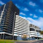 Modern Clean Luxury At The Right Price..... - Accommodation Nelson Bay 0