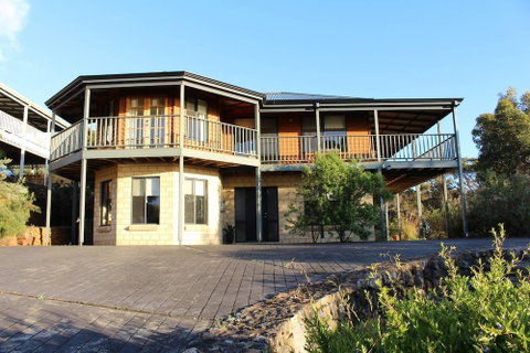 Waterside View - Accommodation Nelson Bay 1