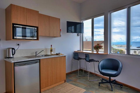 Cloudscape Apartment No 2 - Accommodation Nelson Bay 4