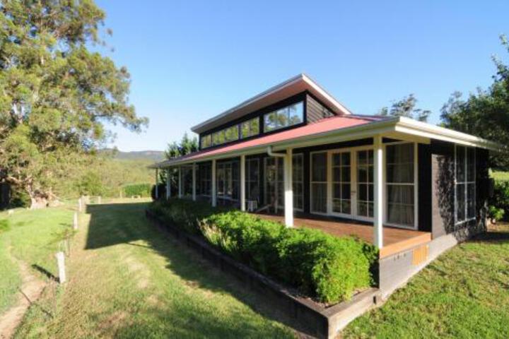 Fitzroy Falls NSW Accommodation Nelson Bay