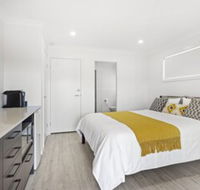 Dolphin Studio Apartment 1a Ocean Street - Accommodation Nelson Bay
