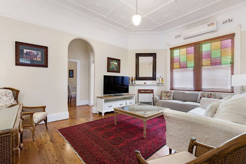 Drummoyne 3 Bedroom Home (62ALE) - Accommodation Nelson Bay 5