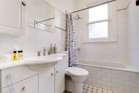 Drummoyne 3 Bedroom Home (62ALE) - Accommodation Nelson Bay 2