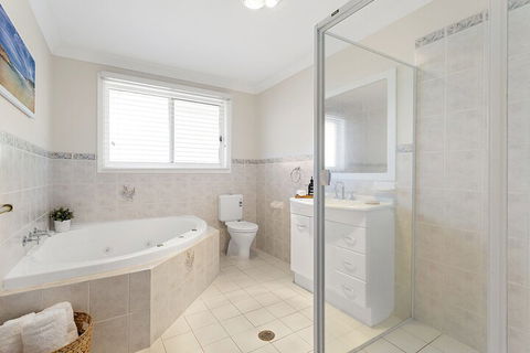 Fingal Retreat 2 Rocky Point Road 2 / 138 - Nelson Bay Accommodation.com 3