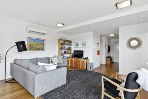 POINT GREY APARTMENT ONE VIEWPOINT - Accommodation Nelson Bay 2