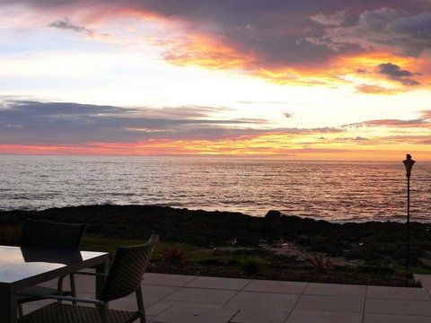 Joness Beach House Perfect Location With Views! - Accommodation Nelson Bay 4