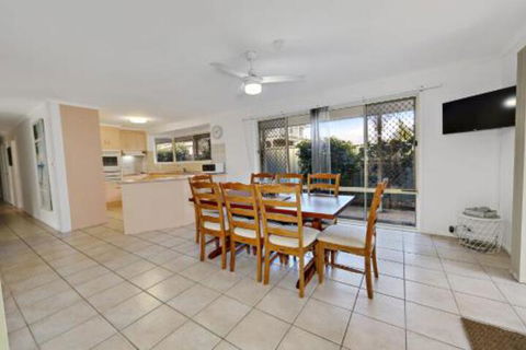 Perfect Getaway Hervey Bay - Accommodation Nelson Bay 6