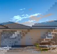 Peaceful 2kingbed Rootyhill Townhouse Near Station - Accommodation Nelson Bay