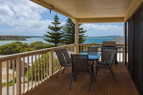 Bimbadeen - Accommodation Nelson Bay 3