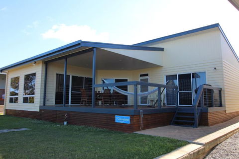 Waterfront On Osprey - Accommodation Nelson Bay 3