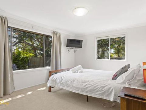 Blue Fish 41 Boulder Bay Road - Nelson Bay Accommodation.com 3