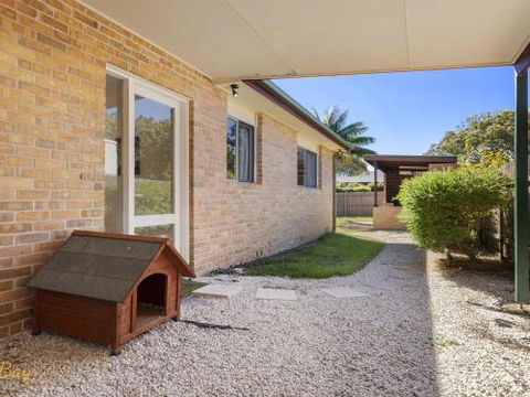 Blue Fish 41 Boulder Bay Road - Nelson Bay Accommodation.com 1