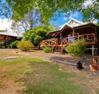 Sunnyhurst Chalets Rural Stay - Accommodation Nelson Bay