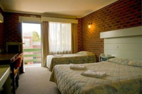 Classic Twin Bed Room 2 In Oakleigh - Accommodation Nelson Bay 0