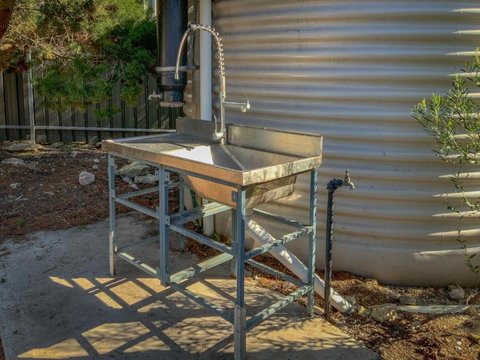 Desert Pea - Accommodation Nelson Bay 4