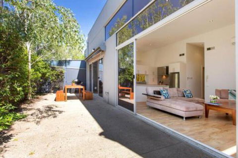 PALM COURT RETREAT MORNINGTON - Accommodation Nelson Bay 7