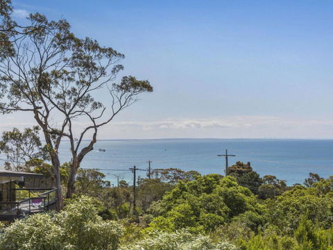 VIEWS At MCCRAE..... - Accommodation Nelson Bay 2
