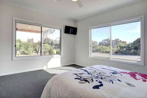 Grey On The Bay - Accommodation Nelson Bay 1