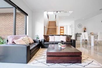 Stunning 3beds Near Knox Shopping Centro@wantirna - Accommodation Nelson Bay 0