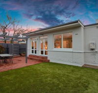 3BR Cottage With Parking Close To Adelaide CBD - Accommodation Nelson Bay