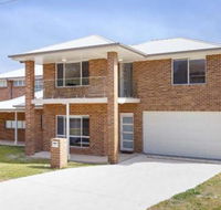 5B BENT STREET LARGE HOUSE WITH DUCTED AIR CON WIFI  FOXTEL - Nelson Bay Accommodation.com