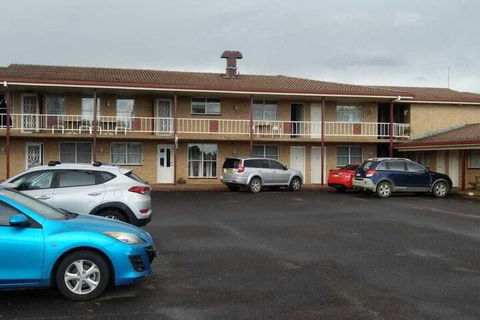 Overlander Motor Lodge - Accommodation Nelson Bay 4