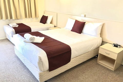 Overlander Motor Lodge - Accommodation Nelson Bay 7
