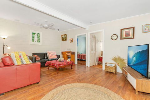 BEACH RETREAT - Accommodation Nelson Bay 2