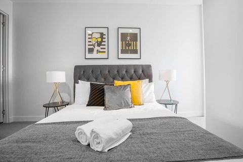 Elegant 2br@footscray Station - Accommodation Nelson Bay 5