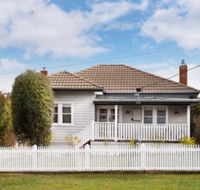 The Arlow House - Accommodation Nelson Bay