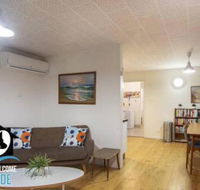 Retro Groovy Pad Pt Elliot - Accommodation Nelson Bay
