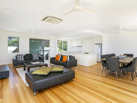 Enjoy The Views Sunshine Beach - Accommodation Nelson Bay 4