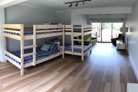 HIP NAUTIC 100 Metres To Beach - Nelson Bay Accommodation.com 0