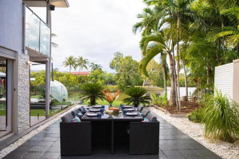 Absolute Lakefront Port Douglas - Accommodation Nelson Bay 0