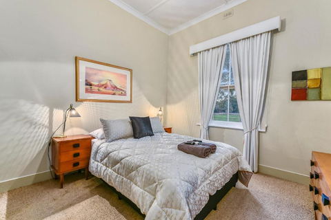 The Jazz B & B - Accommodation Nelson Bay 5