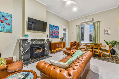 The Jazz B & B - Accommodation Nelson Bay 1