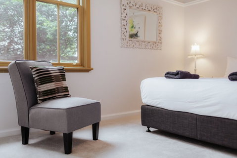 Magnificent Cotillion By Your Innkeeper - Accommodation Nelson Bay 5