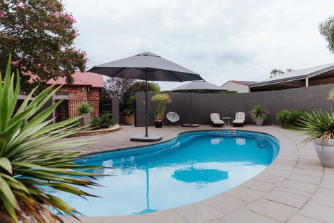 Magnificent Cotillion By Your Innkeeper - Accommodation Nelson Bay 1