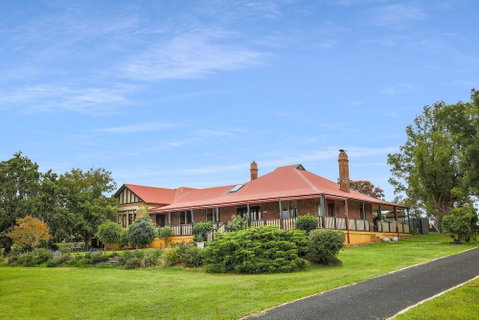 Magnificent Cotillion By Your Innkeeper - Accommodation Nelson Bay 0