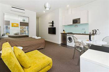 Zara Apartments - Accommodation Nelson Bay 0